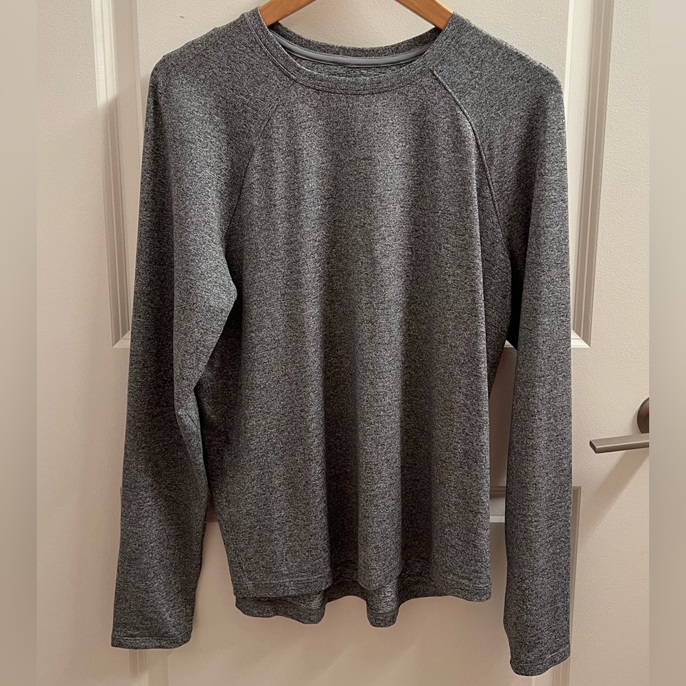 NWOT License To Train Long Sleeve (Heathered Black)